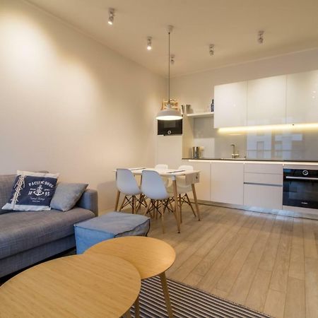 Nadmorski Dwor Wood Apartment Gdańsk Buitenkant foto
