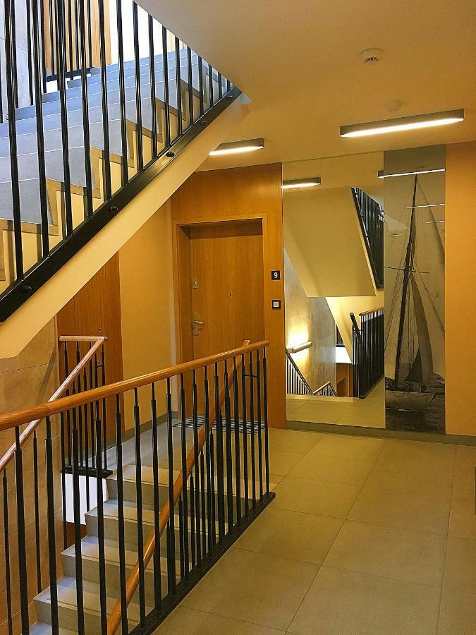 Nadmorski Dwor Wood Apartment Gdańsk Buitenkant foto