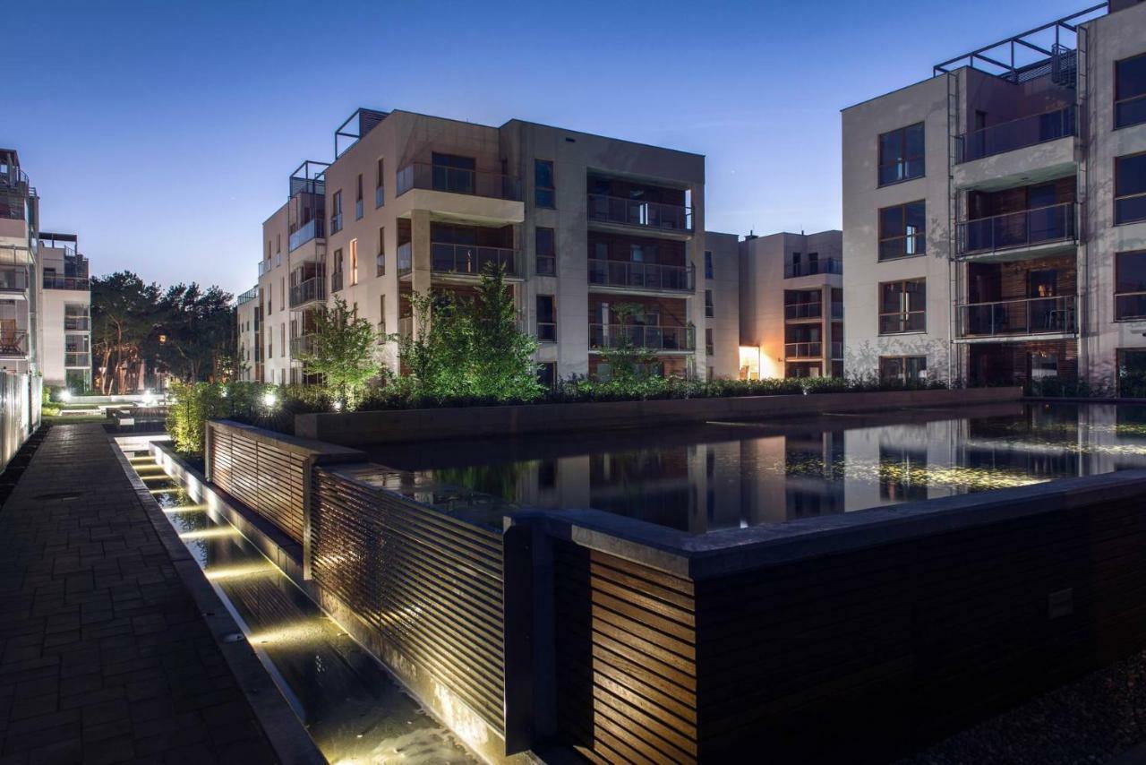 Nadmorski Dwor Wood Apartment Gdańsk Buitenkant foto