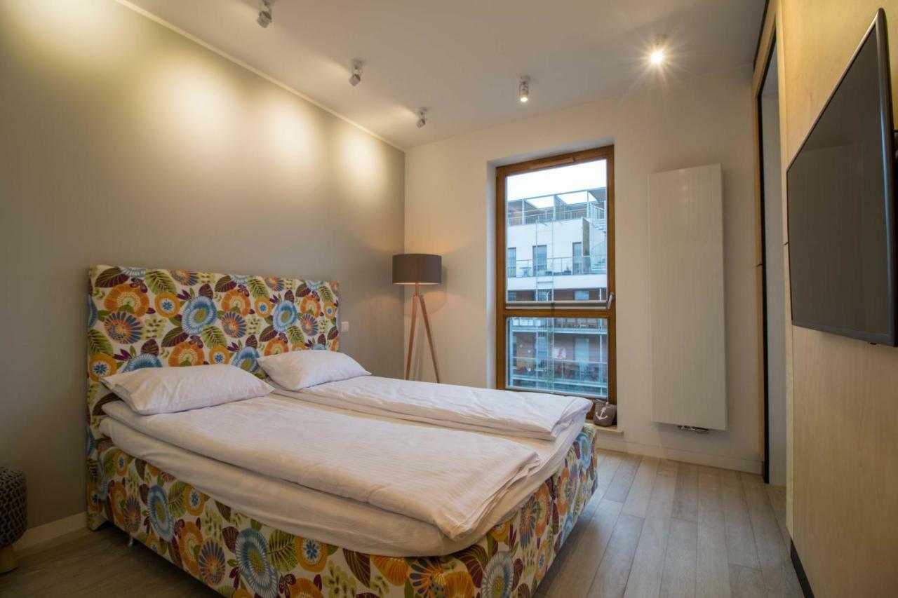 Nadmorski Dwor Wood Apartment Gdańsk Buitenkant foto