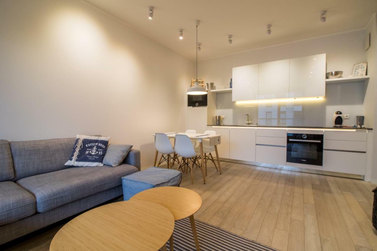 Nadmorski Dwor Wood Apartment Gdańsk Buitenkant foto